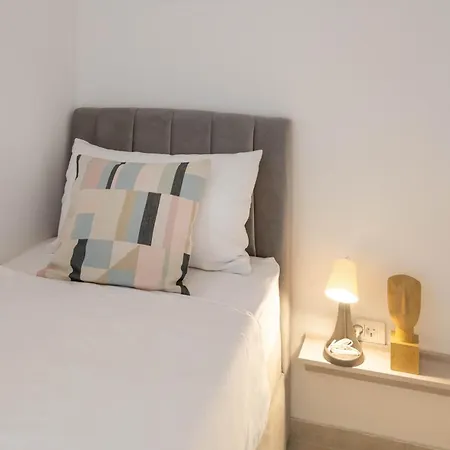 Modern Residences - Free Private Parking Zagabria