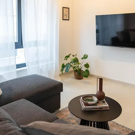 Modern Residences - Free Private Parking Appartamento *